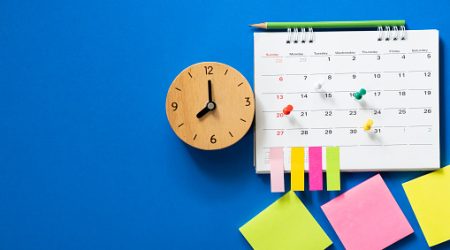 bikin jadwal agar lancar magang sambil kuliah